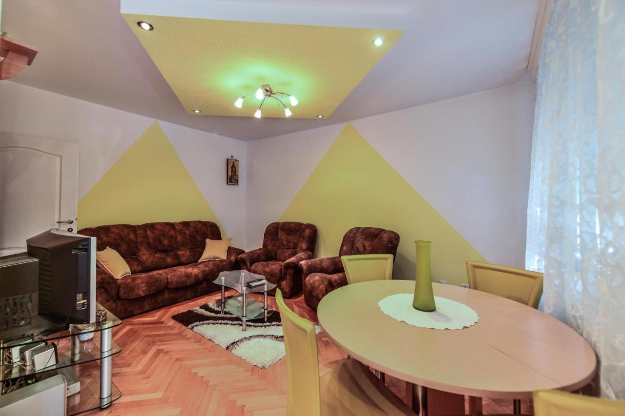 Lux Apartman Cvetkovic คราลเยโว ภายนอก รูปภาพ